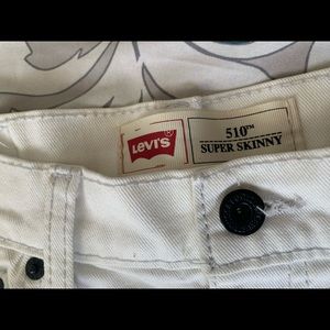 Levis White Shorts